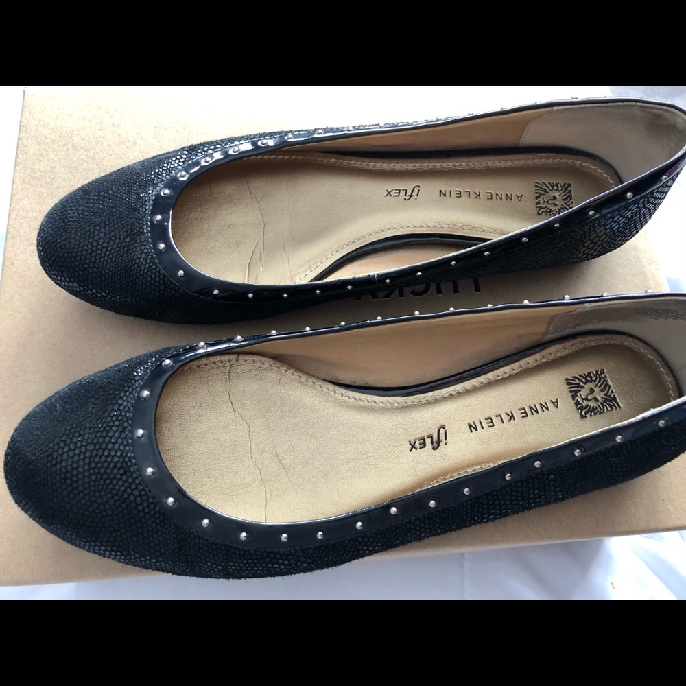 Anne Klein Iflex flats